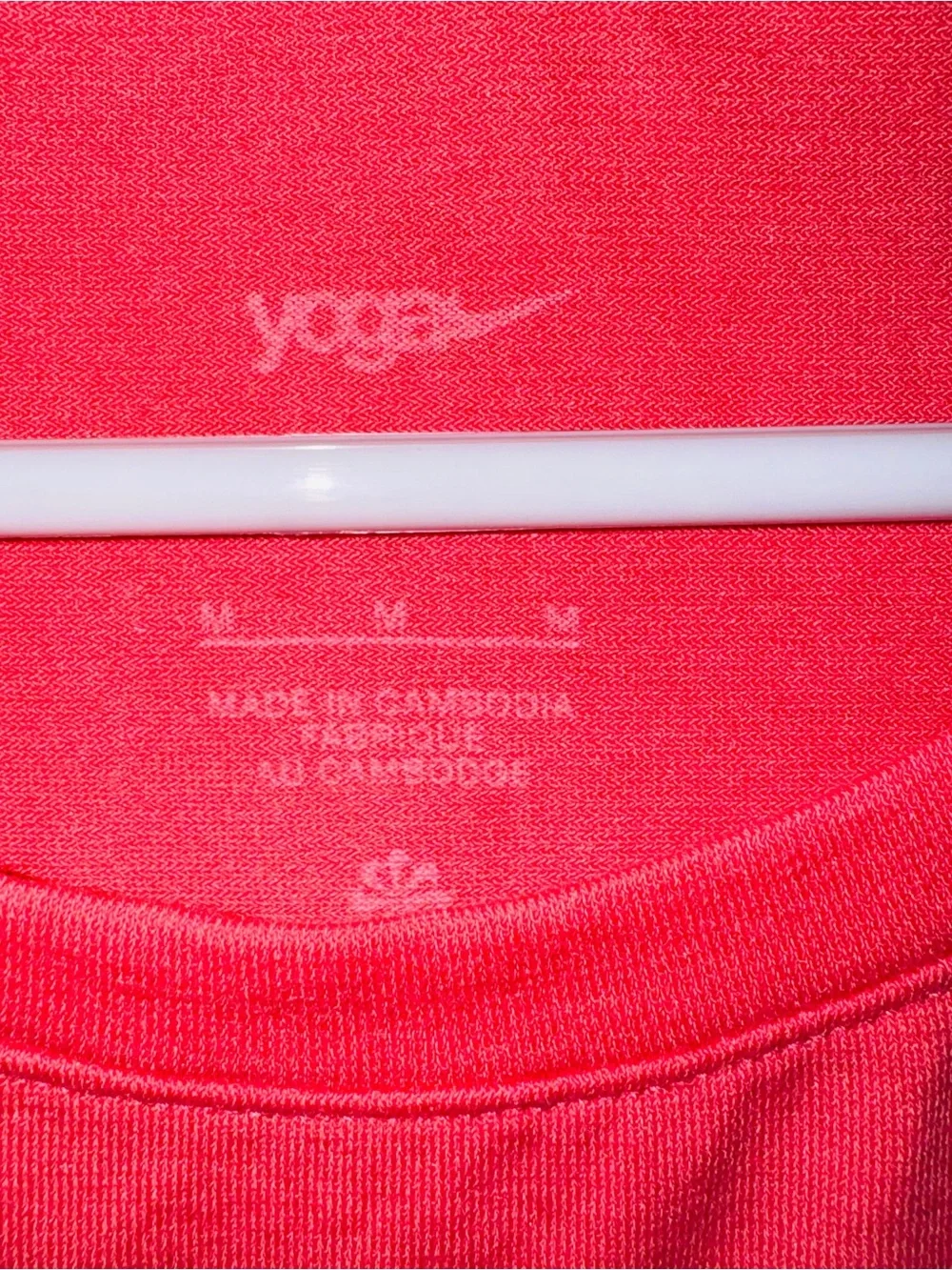 Nike Yoga Women’s Coral Sleeveless Side Slit Speckled Logo Active Tank Top